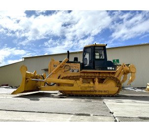 Бульдозер Beezone D 16U с поворотным отвалом Бульдозер Beezone D 16U с поворотным отвалом