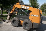 Мини-погрузчик Case SR200b