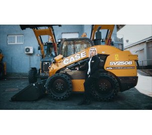 Мини-погрузчик Case SV250b