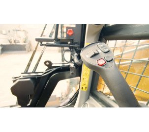 Мини-погрузчик Case SV250b