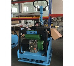 Виброплита ROBUST CPC-400DE